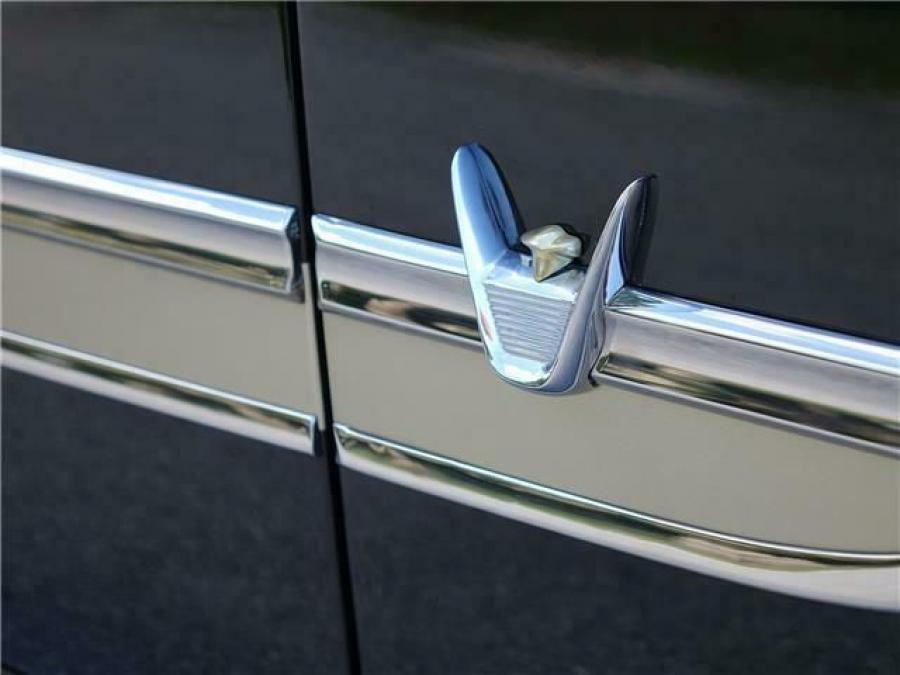 Детали экстерьера DeSoto Adventurer Convertible (S-26A) 1957 года  (фото 19 из 22)